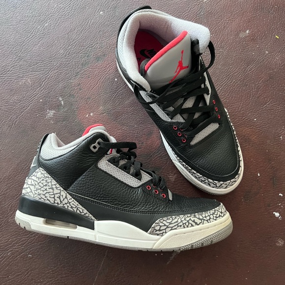 Jordan Red and Black Sneakers - Picture 1 of 12